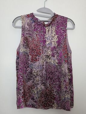 White House Black Market Lavender Floral Sleeveless Camisole